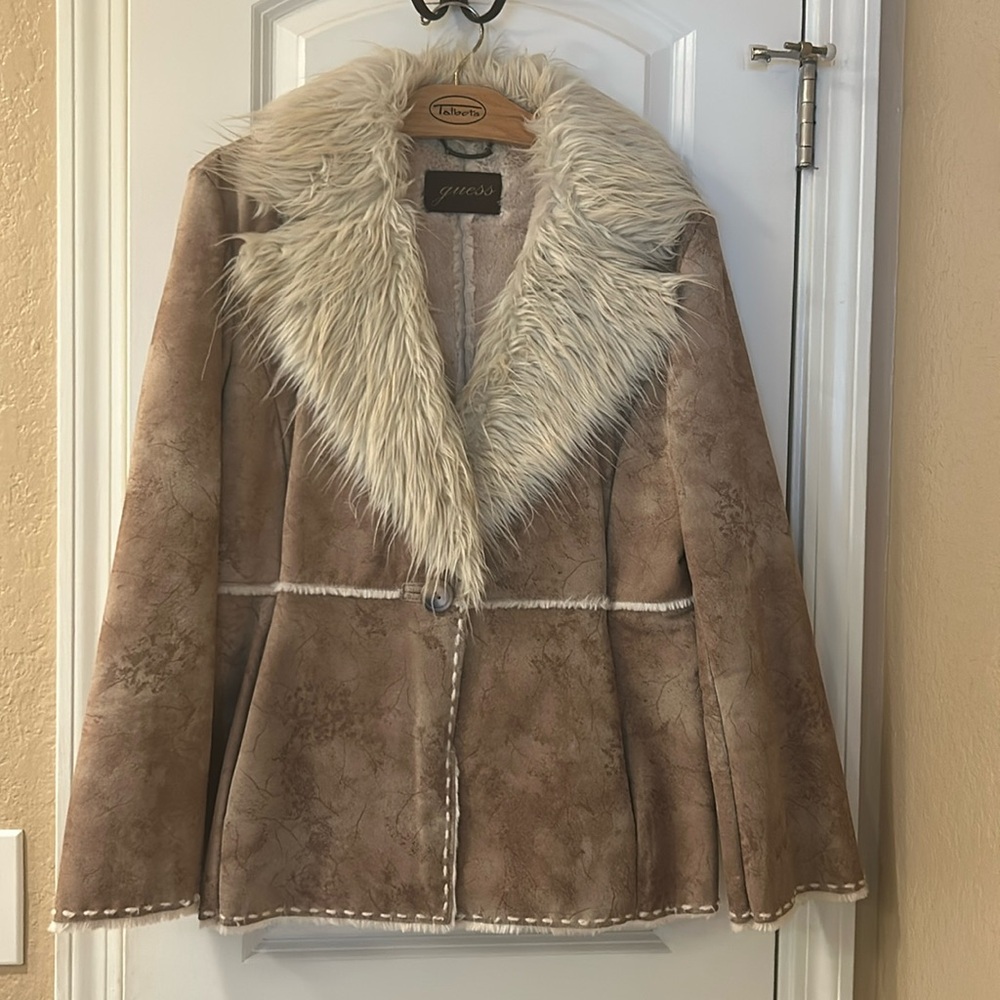 Guess Y2K/Vntg LRG Genuine Leather Coat Faux Fur Trim, Gorgeous Luxurious Lining